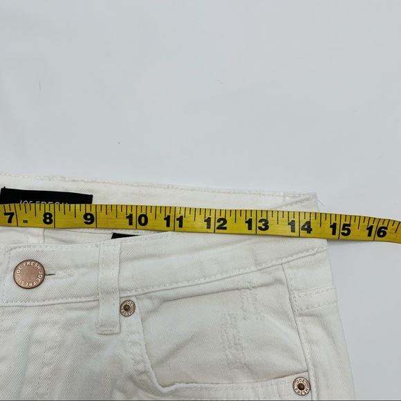 Joe Fresh Distressed Boyfriend Jeans Raw Hem 24 00 - Picture 6 of 9